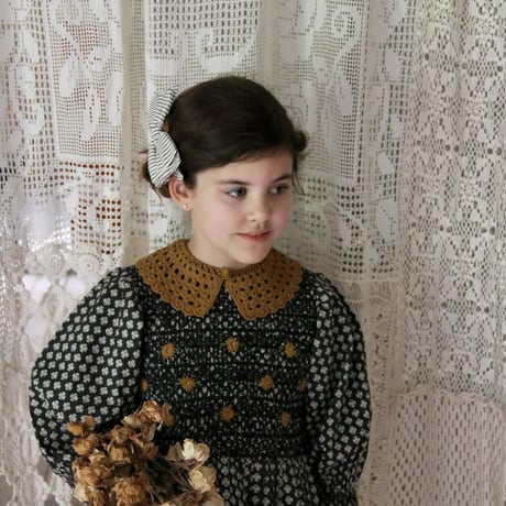Bonjour  Handsmock blouse with crochet collar provencal print