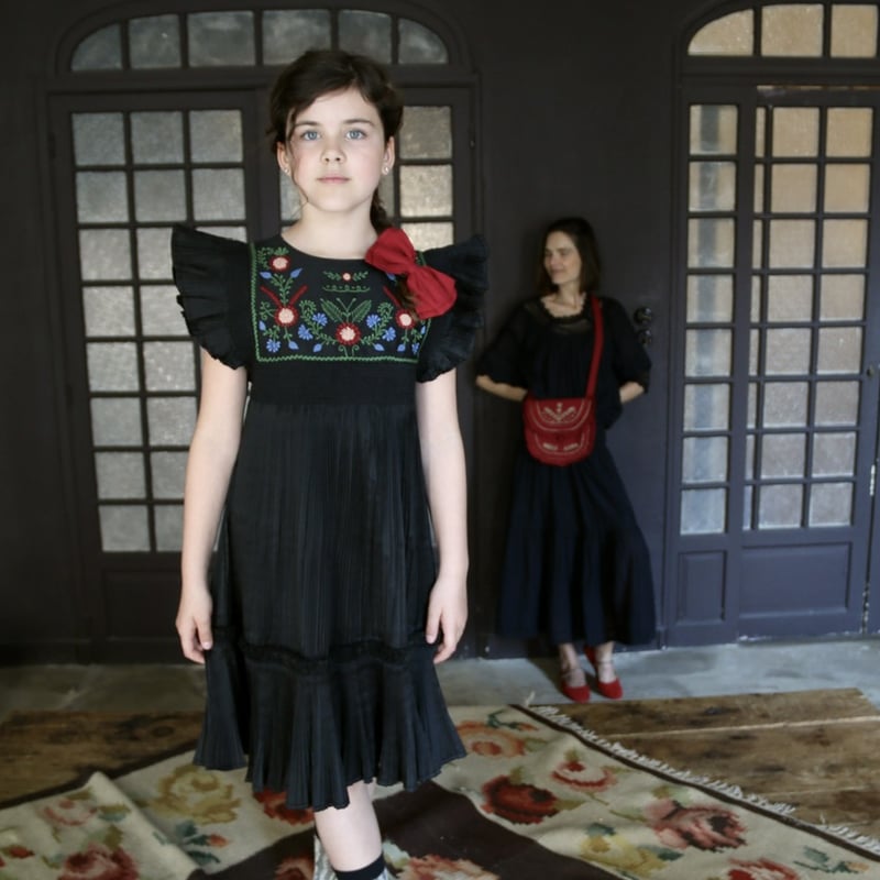 ワンピース bonjour diary Black velvet dress 4y Bonjour diary Black velvet dress 4y ベロア - メルカリ