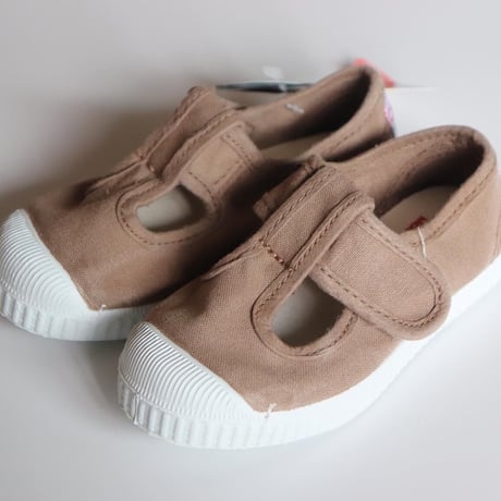 Cienta   Velcro Tstrap Shoes  (Beige)