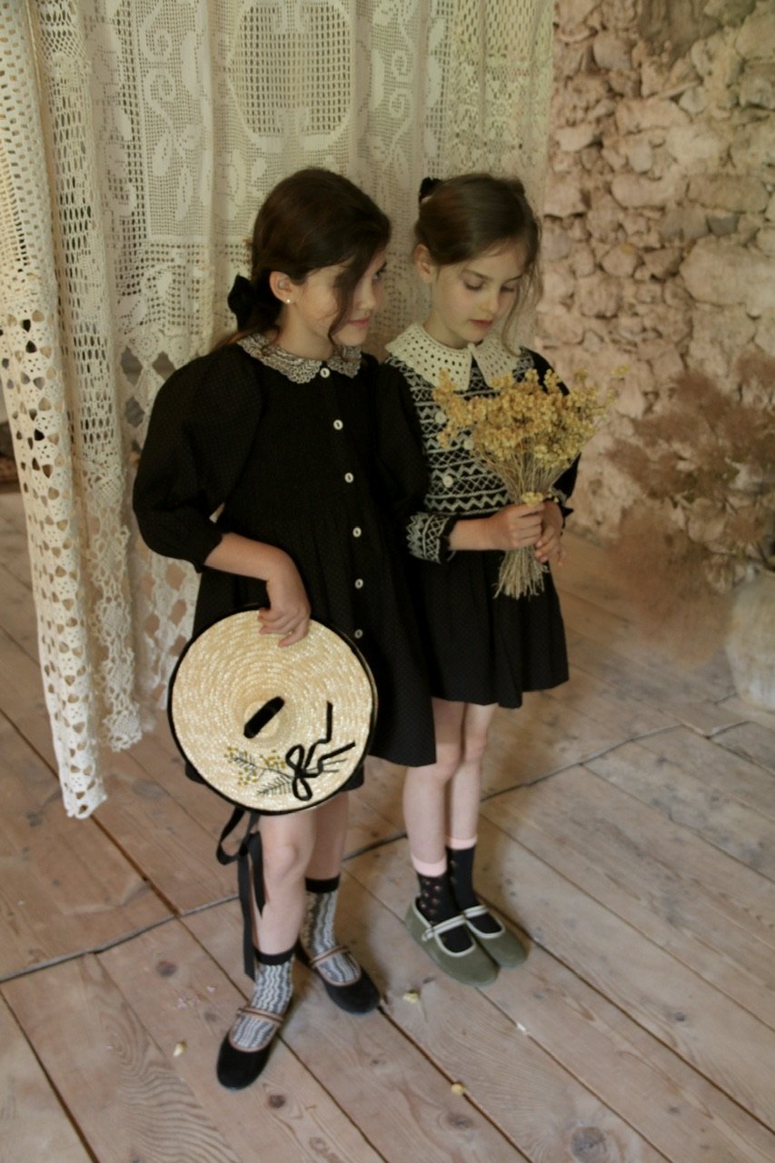 Bonjour Tunique with hair clip black dot print