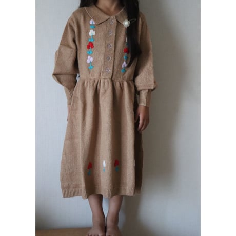 FISH&KIDS  CAMEL DRESS EMBROIDERED FLOWERS AND BUTTONS