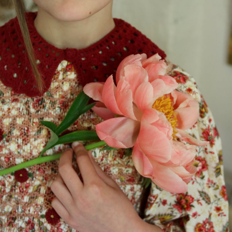 Bonjour Handsmock blouse with crochet collar A
