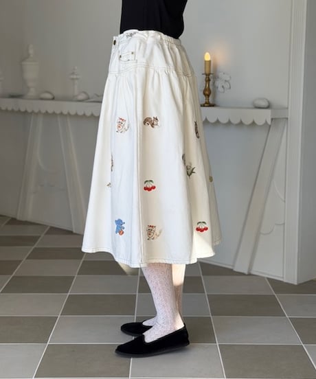【M】fortune embroidery denim skirt