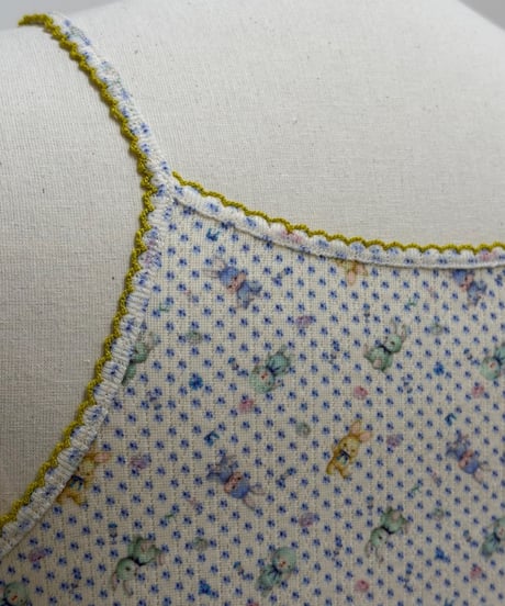 【M】bunny pattern mesh camisole