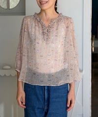 【M】elbow-sleeve textile blouse