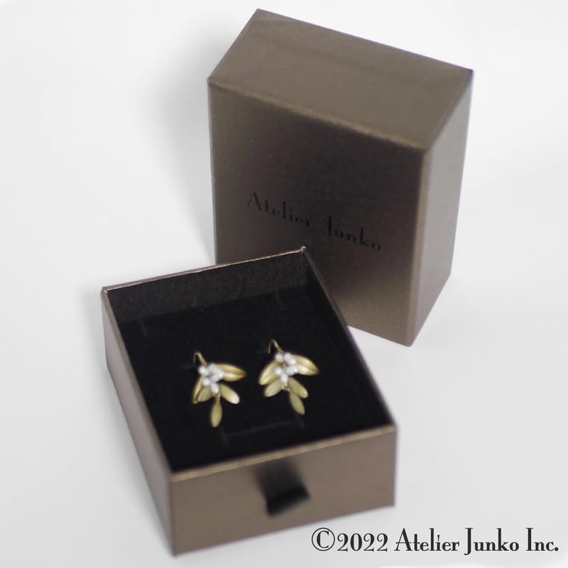 マートル（銀梅花） ピアス NN-JW4826SPWP | Atelier Junko EC