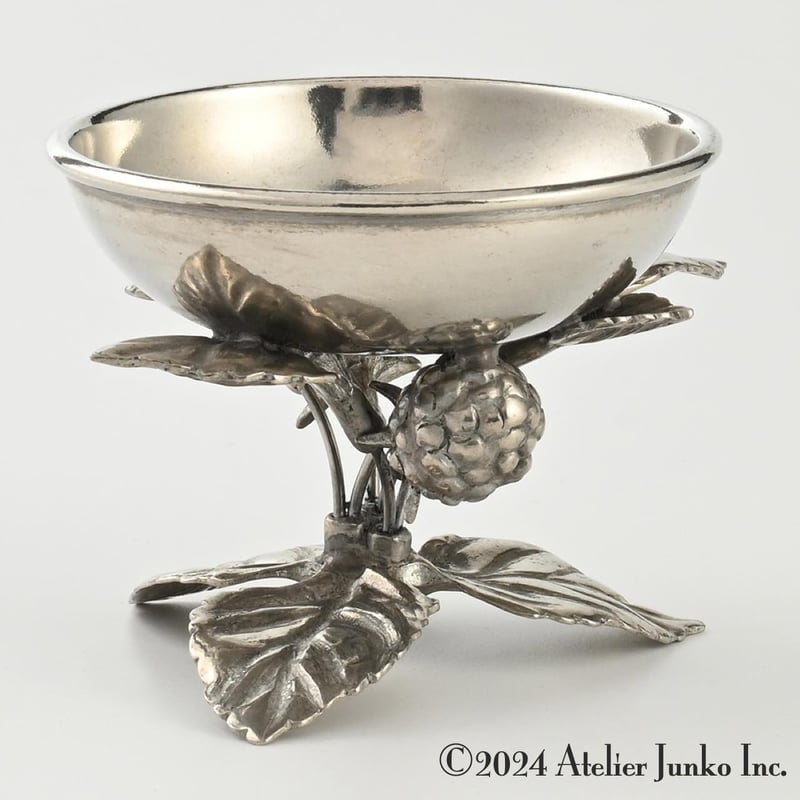 廃盤デザイン？【アトリエジュンコ】松ぼっくりデザイン ボウル パインコーン 廃盤デザイン？【アトリエジュンコ】松ぼっくりデザイン ボウル