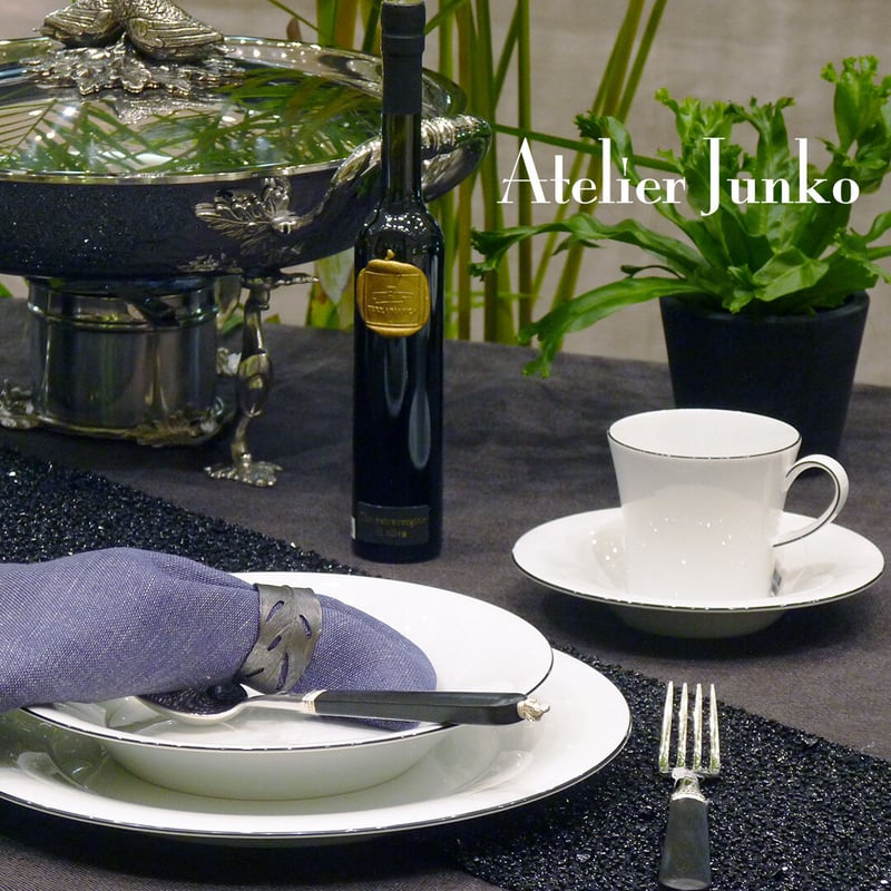 BERLINブラックライン カップ＆ソーサー KPM