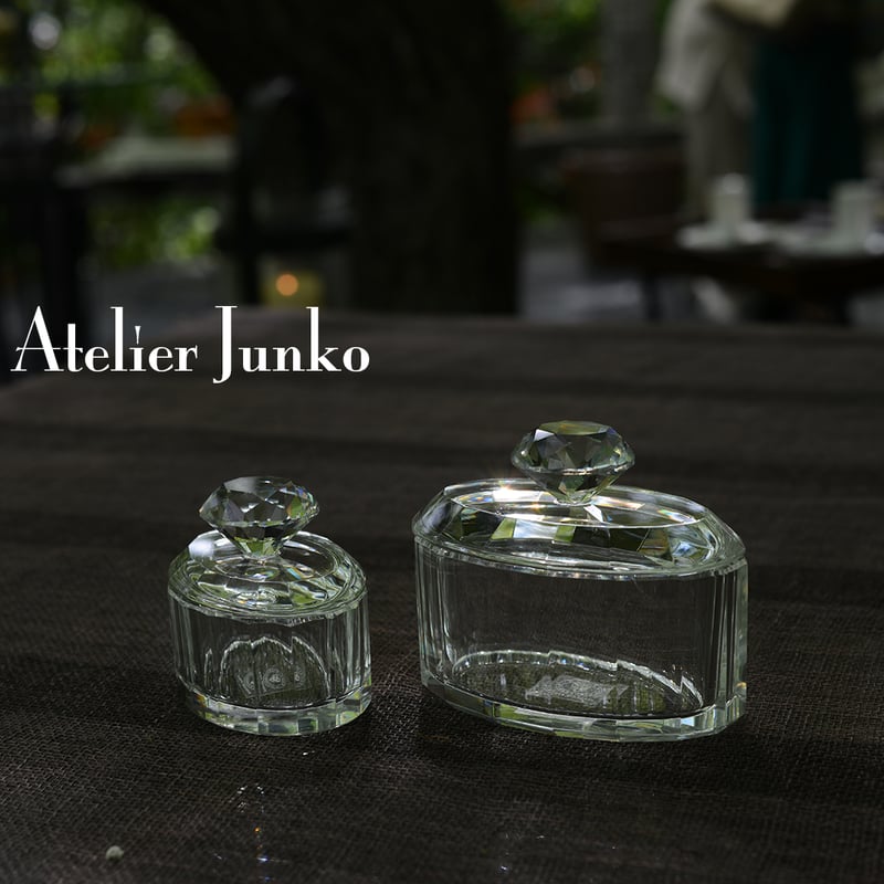 【フランス／純銀＋クリスタル】グラスコンテナ／シルバー装飾の入れ物／彫り入り容器 フランス／純銀＋クリスタル】グラスコンテナ／シルバー装飾の入れ物