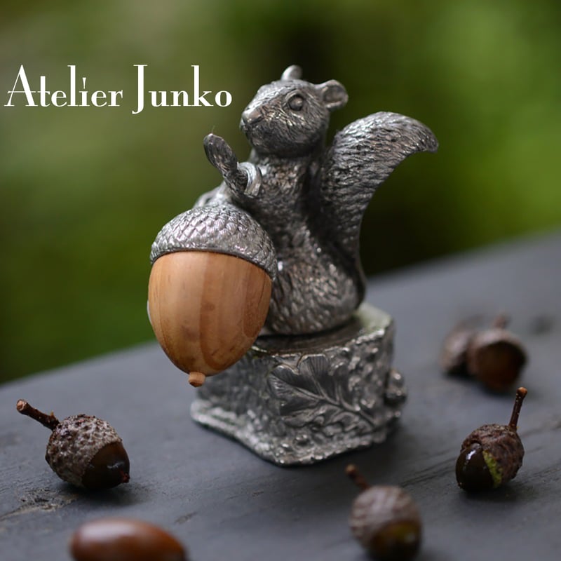 ソルト&ペッパー リス&ウッドエコン Salt & Pepper Squirrel ソルト&ペッパー リス&ウッドエコン Salt & Pepper Squirrel