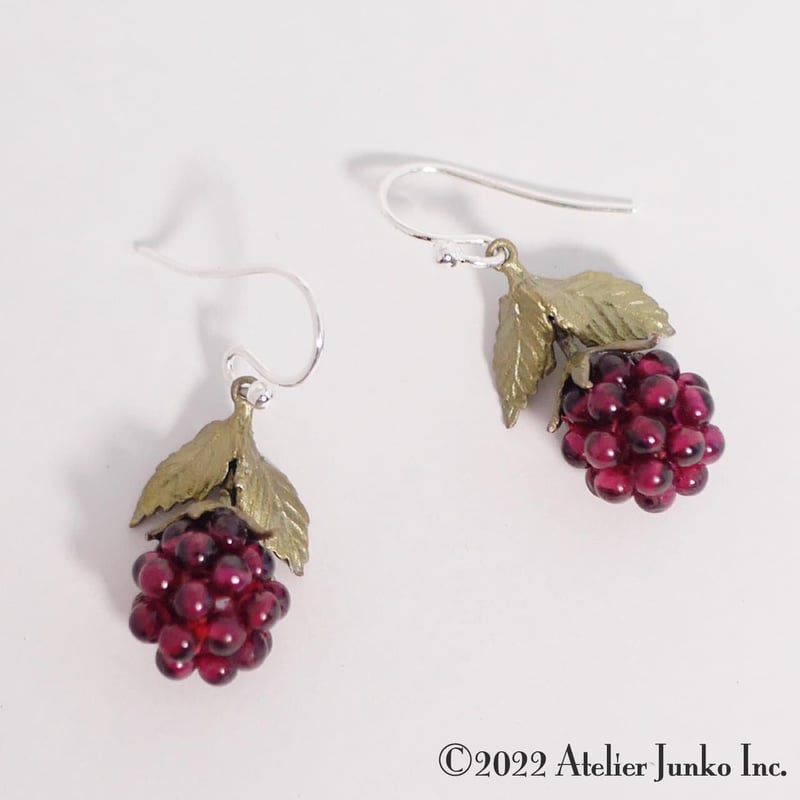 Michael Michaud ラズベリーピアス Strawberry Earrings - Post – Michael Michaud UK Limited