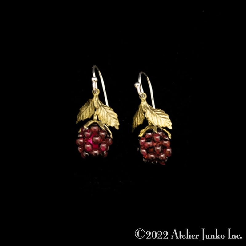 Michael Michaud ラズベリーピアス