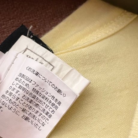 MADE IN ITALY製 VERSACE JEANS COUTURE VネックTシャツ ベビーイエロー Mサイズ