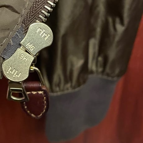 MADE IN ITALY製 Felisi ナイロンスウィングトップジャケット カーキ Mサイズ
