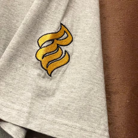 ROCAWEAR ロゴ刺繍Tシャツ グレー XLサイズ