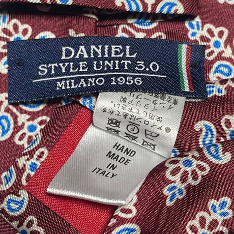 MADE IN ITALY製 Daniel MILANO 1956 HANDMADE 総柄シルクネクタイ エンジ