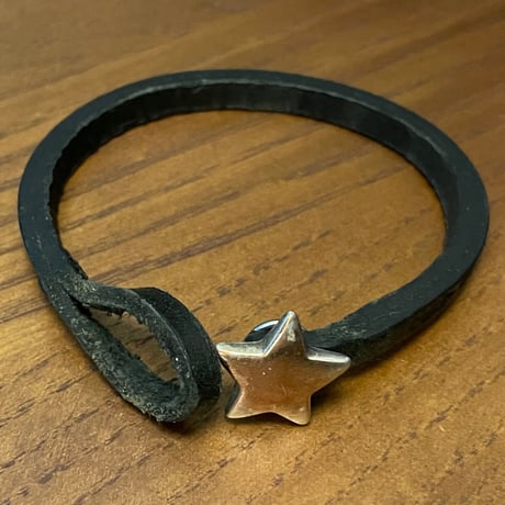 ★新品★ MADE IN ITALY製 TULSI STELLA ハンドメイドレザーブレスレット ブラック S/Mサイズ