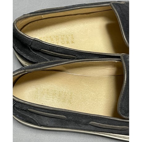 MADE IN ITALY製 BARNEYS NEWYORK タッセル付きスウェードスリッポン ネイビー 42サイズ
