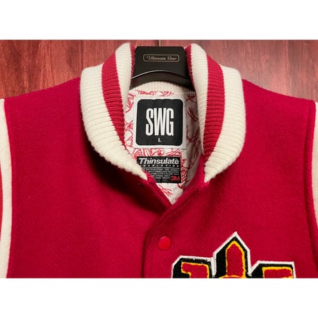 SWAGGER 「SWAGGER NEWSCHOOL」 ショールカラースタジアムジャケット レッド Lサイズ