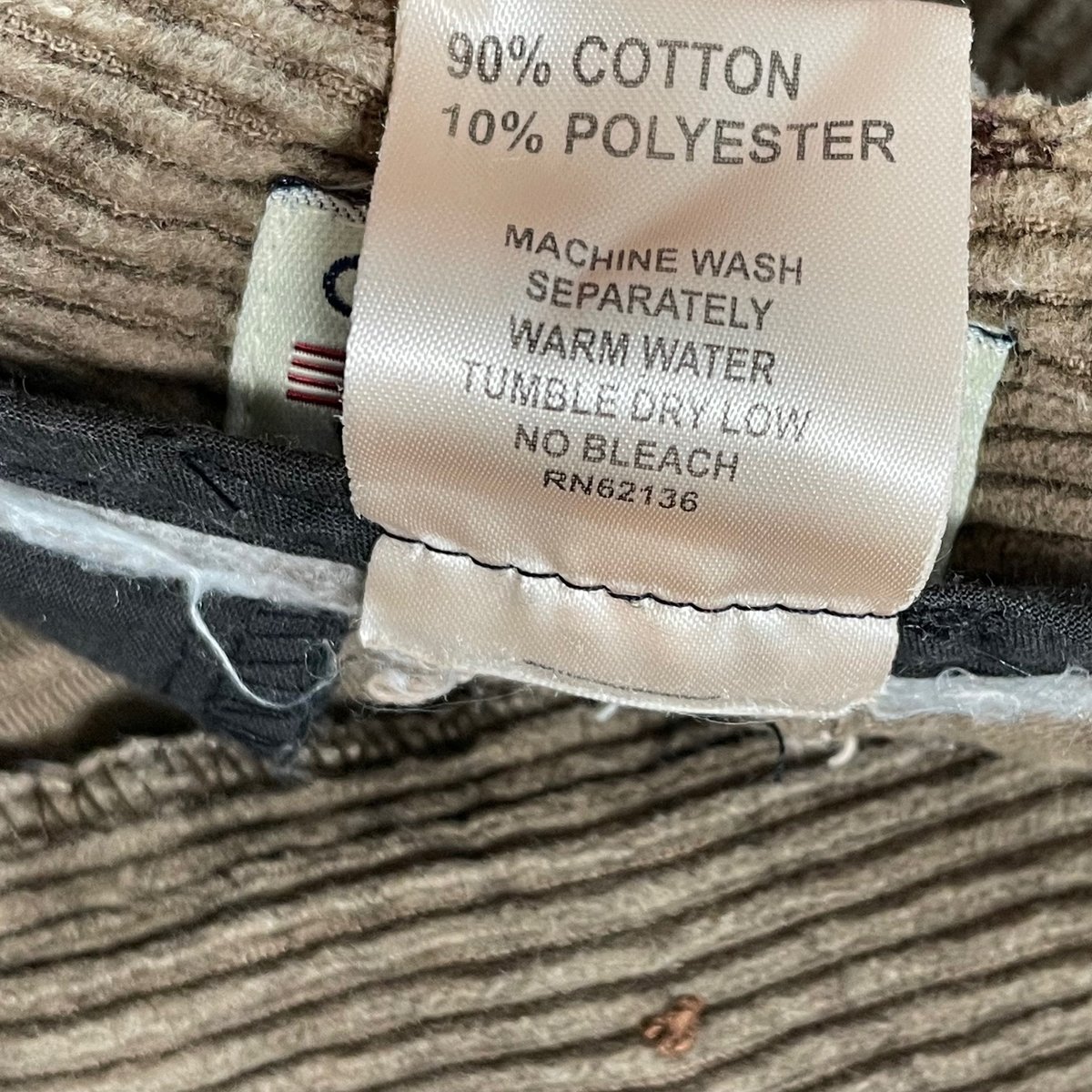 新品 GUESS ゲス タグ付き アメリカ製 USA ショーパン MADE IN USA製 90s GUESS JEANS TRADEMARKタグ コーデュロイ