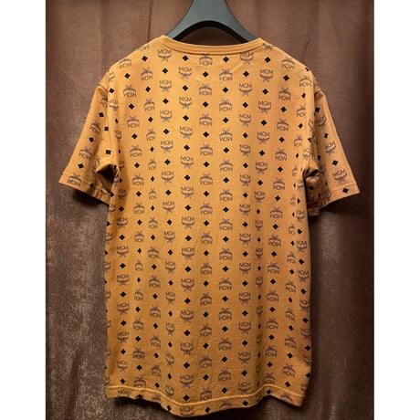 激レア MADE IN JAPAN製 TISA PHENOMENON × MCM トリプルネームモノグラム柄クルーネックTシャツ ブラウン Lサイズ