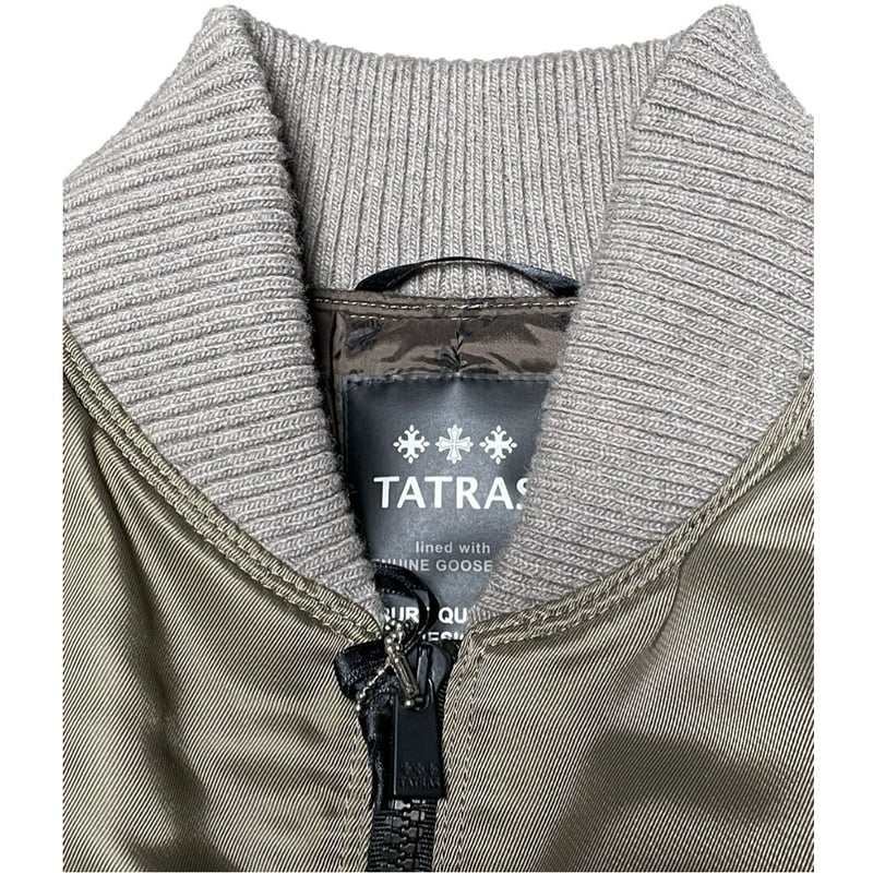 希少 TATRAS ボタニカル柄 マウンテンパーカー XL 希少 TATRAS ボタニカル柄 マウンテンパーカー XL