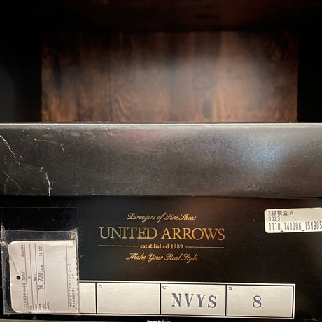 箱付き UNITED ARROWS スウェードチャッカブーツ ネイビー 8サイズ