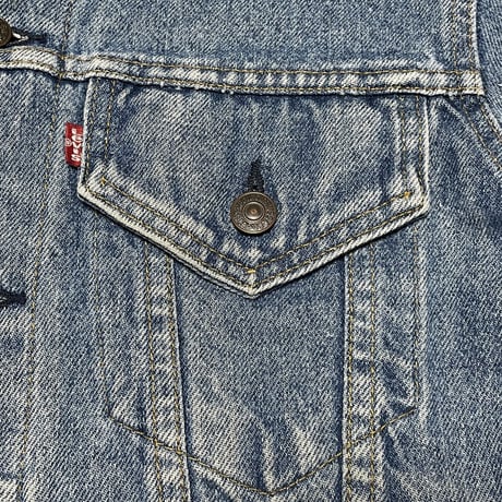 ▲訳あり商品▲ MADE IN USA製 LEVI'S デニムジャケット 70506-0217 ライトインディゴ 40サイズ
