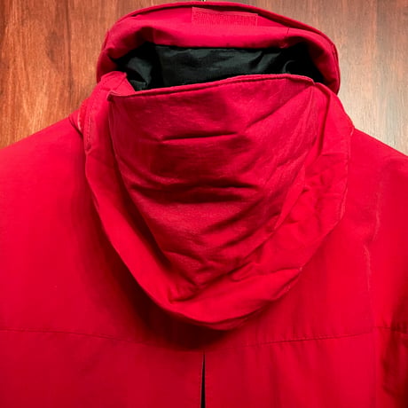MADE IN POLAND製 90s Jack Wolfskin ナイロンマウンテンジャケット レッド Mサイズ