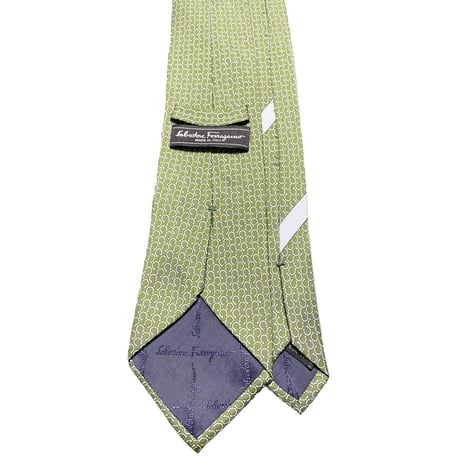 ▲訳あり商品▲ MADE IN ITALY製 Salvatore Ferragamo ガンチーニ総柄シルクネクタイ グリーン