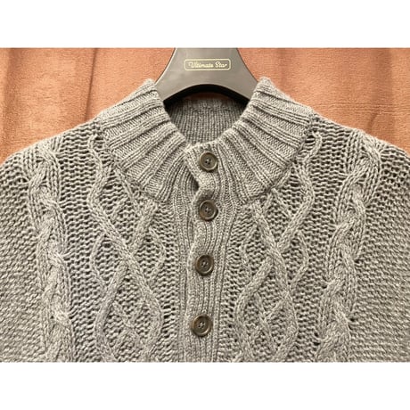 MADE IN ITALY製 BROOKS BROTHERS ITALIAN YARN ヘンリーネックメリノウールケーブルニットセーター グレー Lサイズ