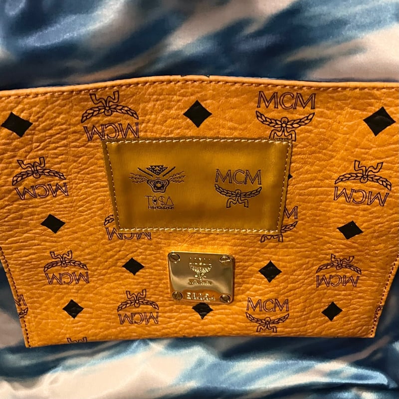 激レア TISA PHENOMENON × MCM トリプルネームモノグラム柄トート 激レア TISA PHENOMENON × MCM トリプルネームモノグラム柄トート