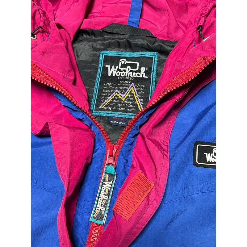 WOOLRICH マウンテンナイロンジャケット ブルー Mサイズ WOOLRICH マウンテンナイロンジャケット ブルー Mサイズ