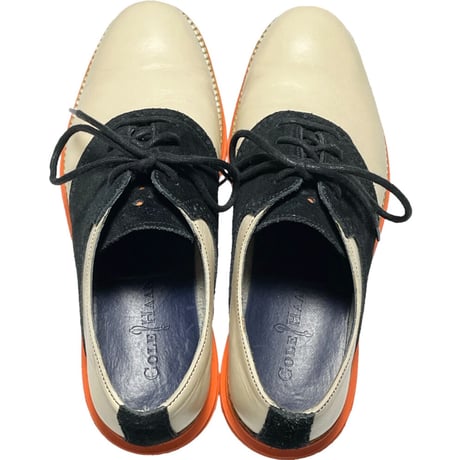 COLE HAAN レザースウェードコンビプレーントゥシューズ ベージュ×ブラック 8Mサイズ