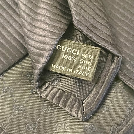 MADE IN ITALY製 GUCCI ソリッドシルクネクタイ ネイビー