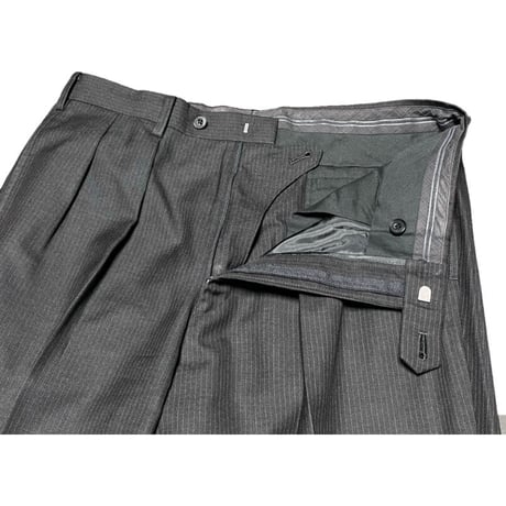 ▲訳あり商品▲ MADE IN JAPAN製 BURBERRY BLACK LABEL 3ピースストライプスーツ チャコールグレー 42L