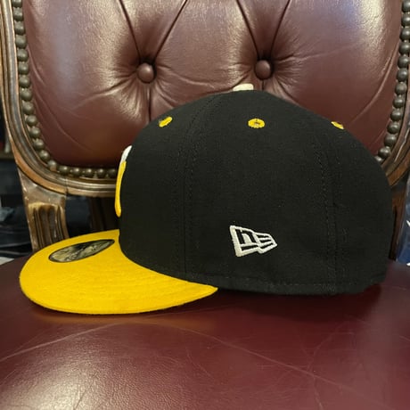 激レア MADE IN USA製 NEW ERA × NEW YORK YANKEES 59FIFTY 50周年記念モデル ベースボールキャップ ブラック×イエロー 7-1/2 59.6cm