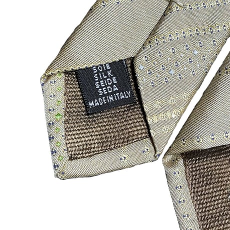 ▲訳あり商品▲ MADE IN ITALY製 KRIZIAUOMO レジメンタルストライプ柄シルクネクタイ シャンパンゴールド