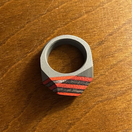 ★新品★ HANDMADE IN ITALY製 SIMONE FRABBONI リサイクルスケートボード菱形リング レッド×グレー