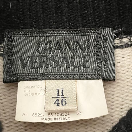 MADE IN ITALY製 GIANNI VERSACE ダイヤ柄カシミヤシルクアンゴラ混ウールタートルネックセーター ブラック×ホワイト 46サイズ
