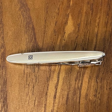 GIVENCHY ネクタイピン付きカフスボタン シルバー