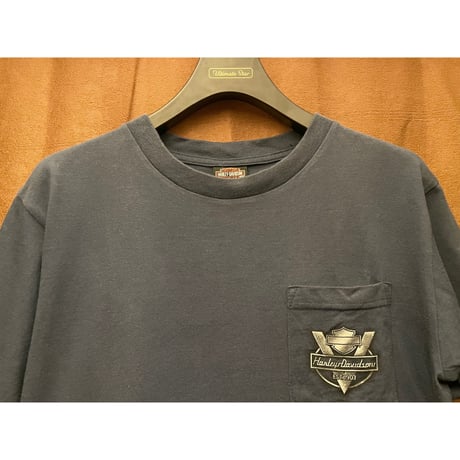 MADE IN USA製 HARLEY-DAVIDSON HOLOUBEKボディ ポケット付き バックプリントTシャツ ネイビー Mサイズ