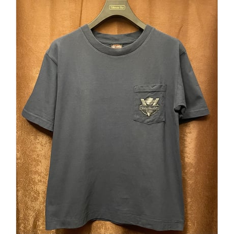 MADE IN USA製 HARLEY-DAVIDSON HOLOUBEKボディ ポケット付き バックプリントTシャツ ネイビー Mサイズ