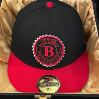 激レア 世界288個限定 MADE IN USA製 NEW ERA CAPTURE THE FLAG × THE GAME コラボモデル ベースボールキャップ ブラック×レッド 7-1/2 60cm