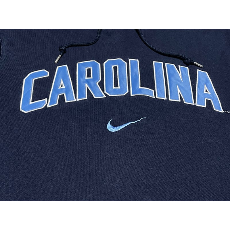 CAROLINAロゴ ネイビー ナイロンプルオーバー NIKE CAROLINA プルオーバーパーカー ネイビー Mサイズ | Ultimate Star