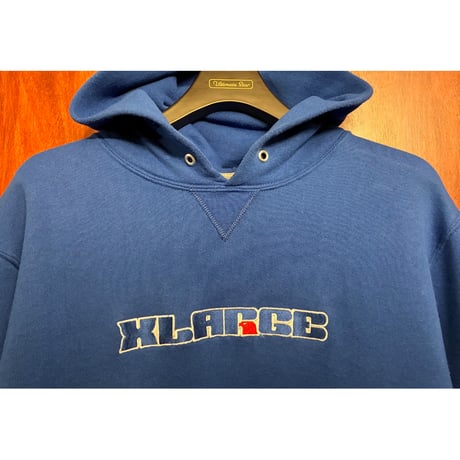 RUSSELL ATHLETIC × XLARGE コラボレーション サガラ刺繍入り プルオーバーパーカー ブルー Mサイズ