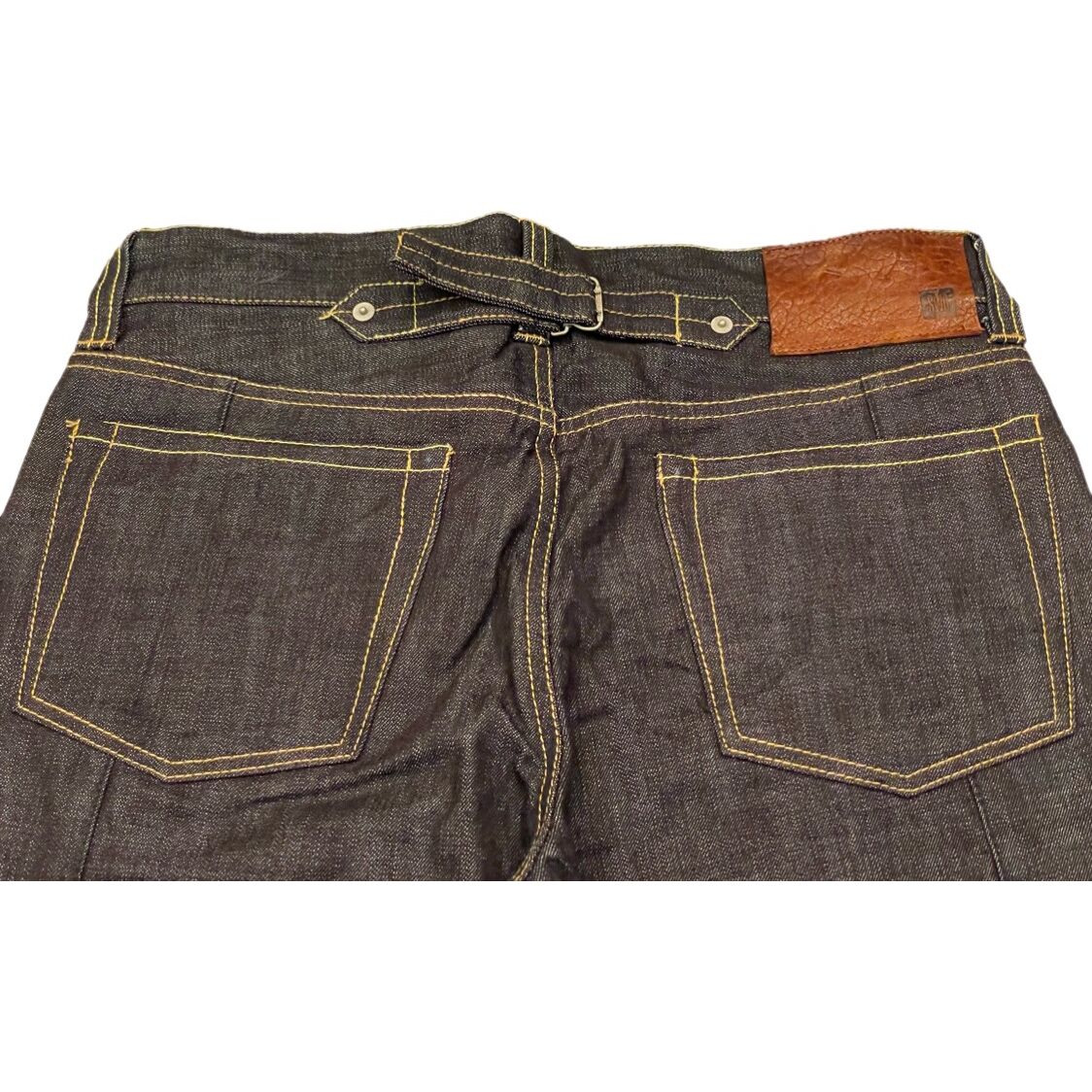 SWAGGER ノンウォッシュシンチバックデニムパンツ インディゴ SWAGGER ノンウォッシュシンチバックデニムパンツ インディゴ