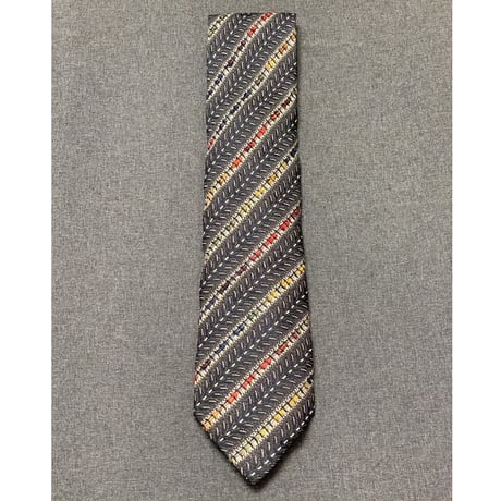 MADE IN ITALY製 Guy Laroche レジメンタルストライプ柄ハンドメイドシルクネクタイ ネイビー