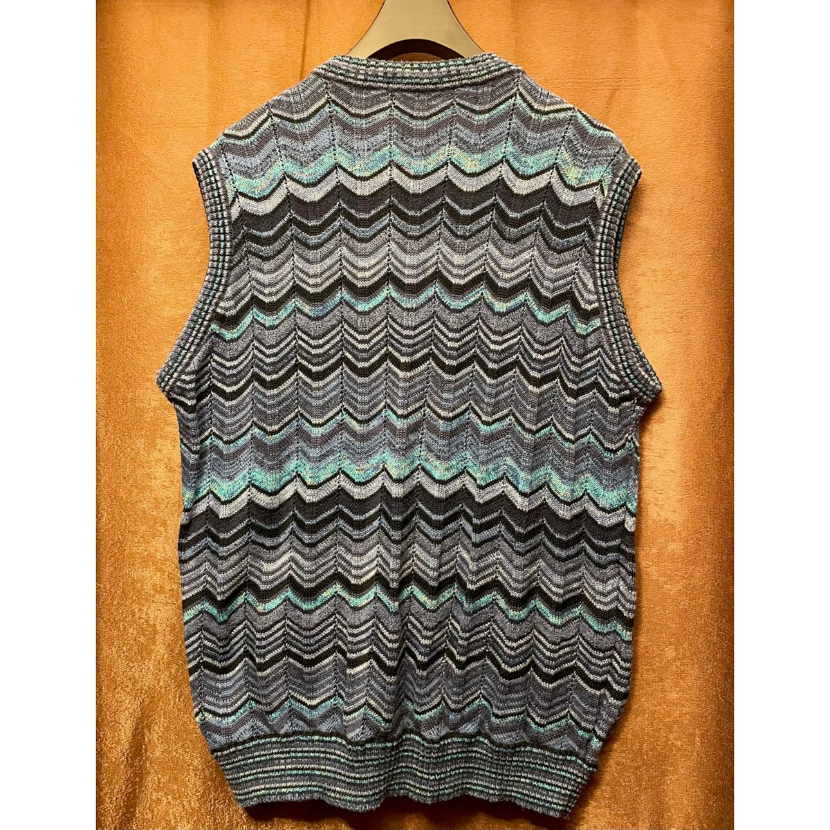 MADE IN ITALY製 NANI BON 3Dニットベスト マルチカラー 50サイズ |
