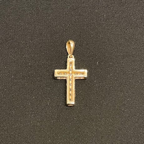 10金製 AVALANCHE 10Kイエローゴールド ジルコニアクロスペンダントヘッド Sサイズ ゴールド 幅13mm×27mm